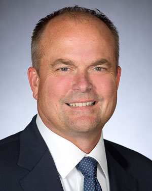 speaker-image Mark Huston